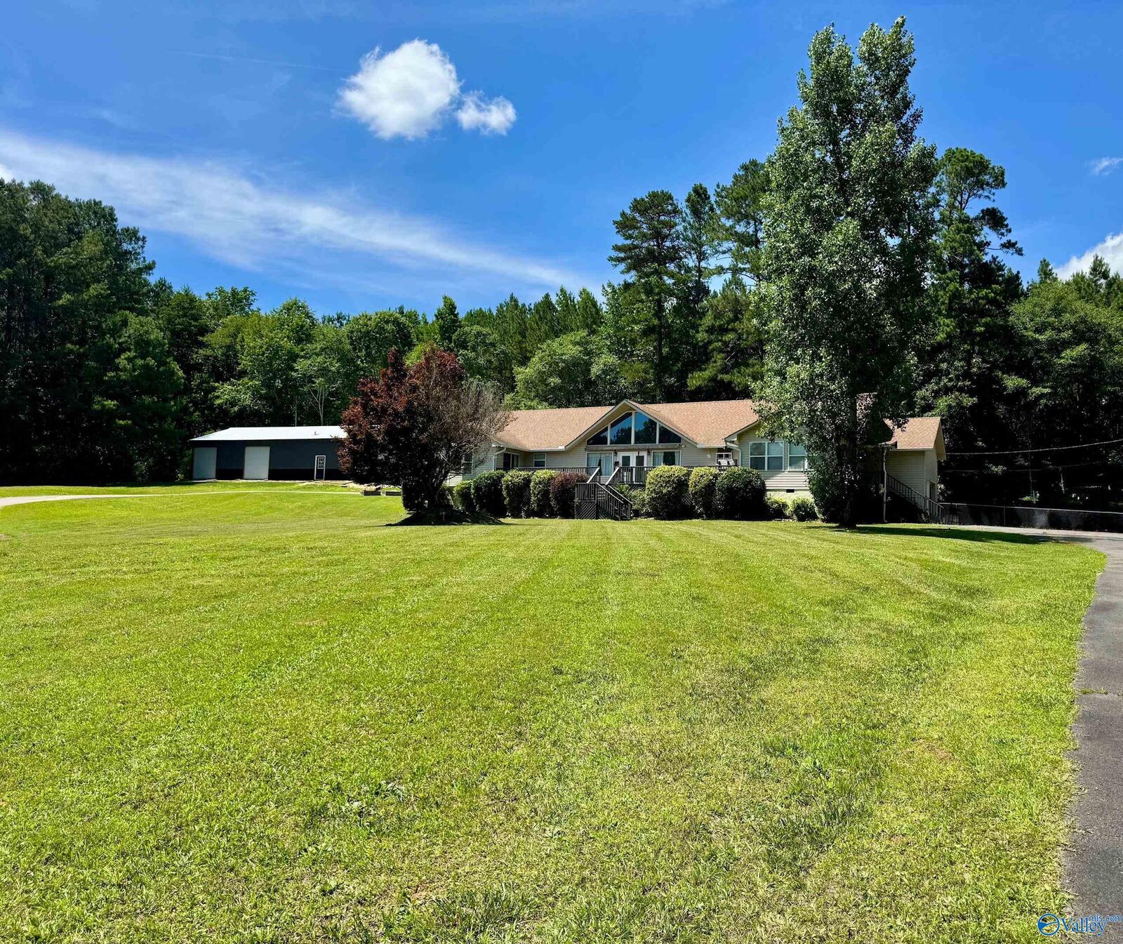 Property Photo: 109 Smith Drive AL 35904