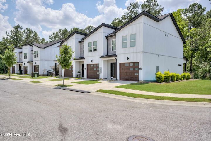 Property Photo:  826 Felix Way  SC 29841 