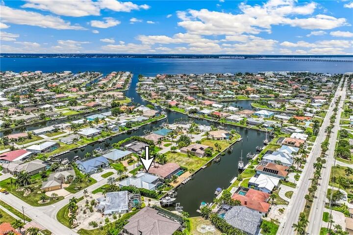 Property Photo:  2477 Sierra Ln  FL 33950 