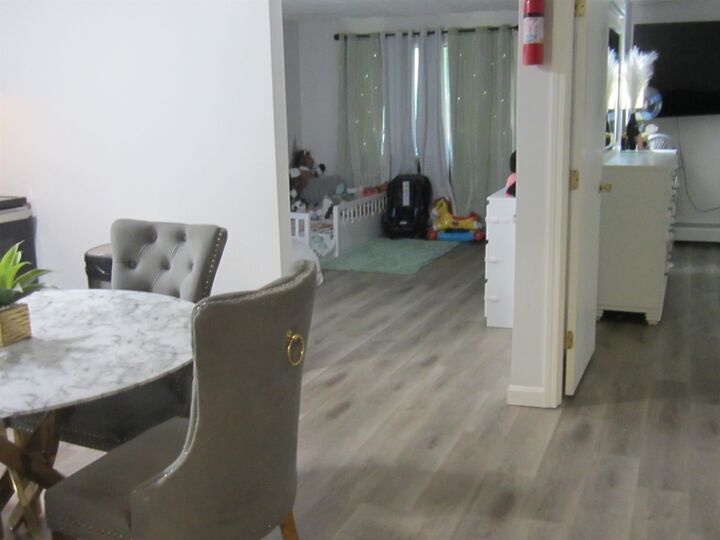 Property Photo:  55 Log Street  NH 03102 