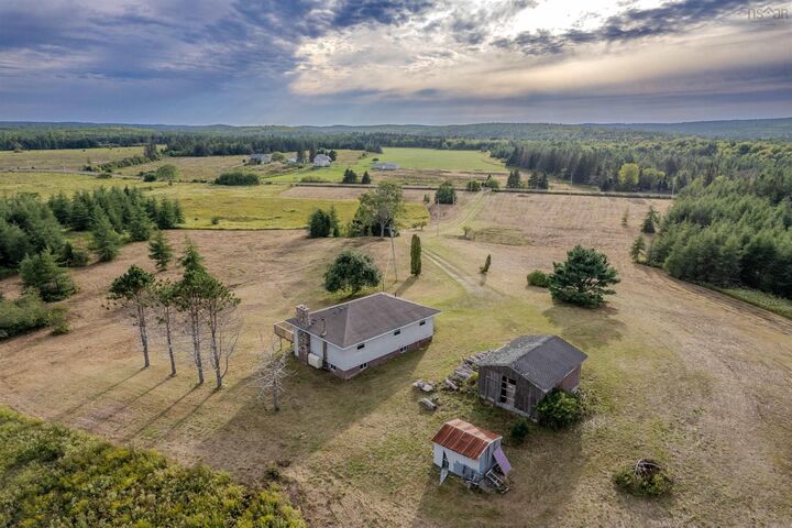 723 Intervale Road — photo 1