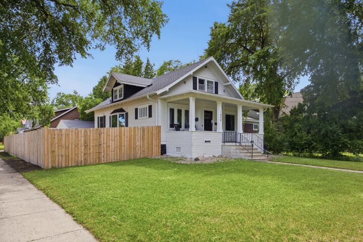 Property Photo:  1402 8th Avenue S  ND 58103 