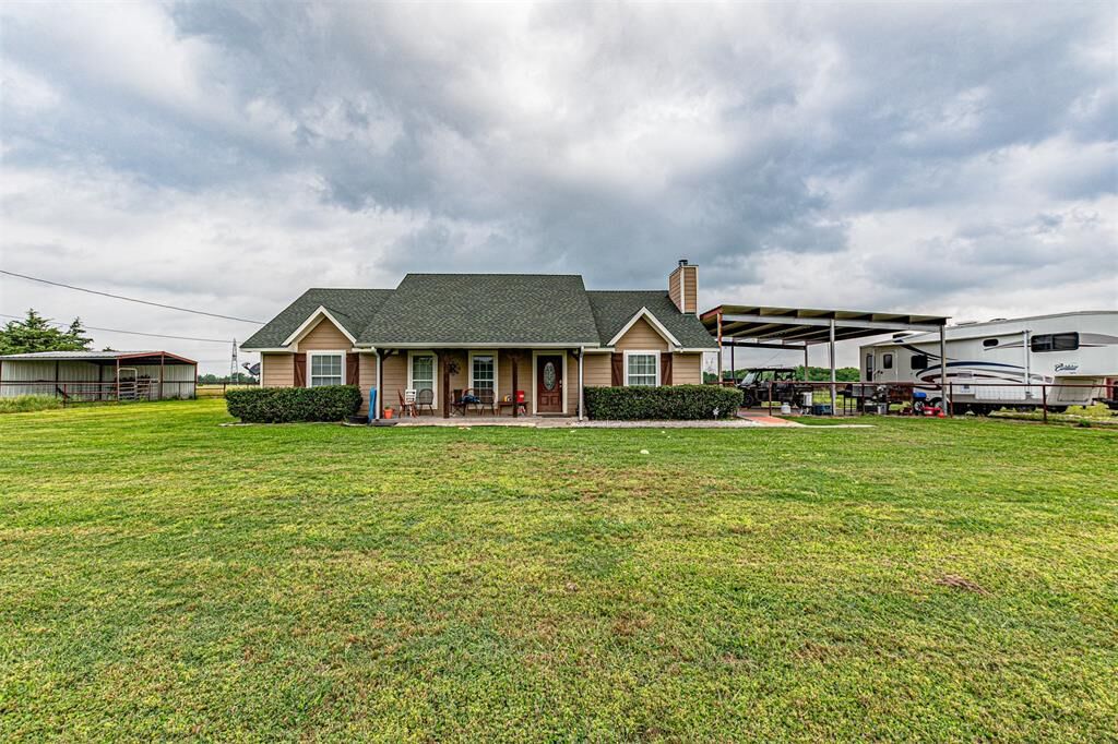 Property Photo: 5538 County Road 3214 TX 75453