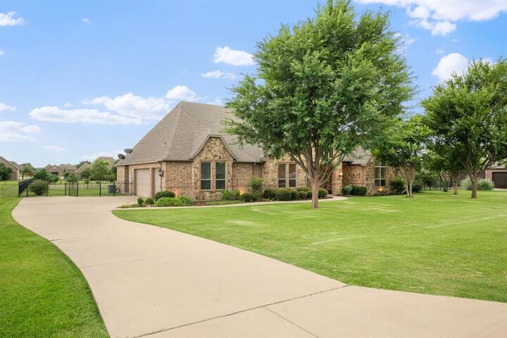 Property Photo: 1929 Canyon Road TX 75009