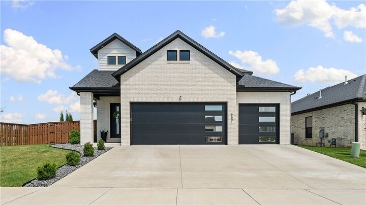 Property Photo: 6601 SW First Light Street AR 72713