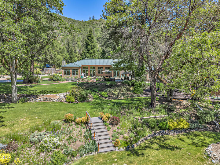 Property Photo: 13587 Or-238 OR 97530