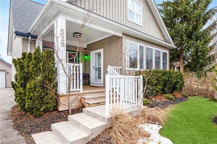 Property Photo:  529 Simcoe Street  ON L0S 1J0 