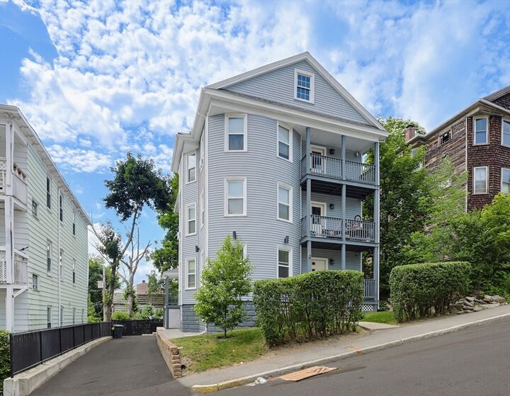 Property Photo:  15 Stanton St  MA 01605 