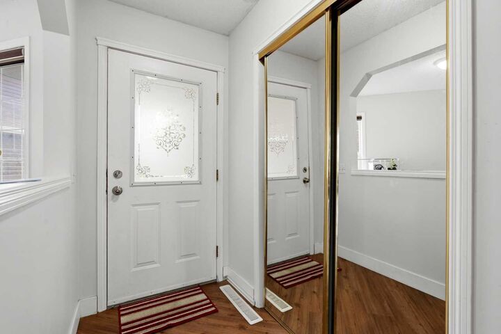 Property Photo: 6 Taralea Place NE AB T3J 4W6