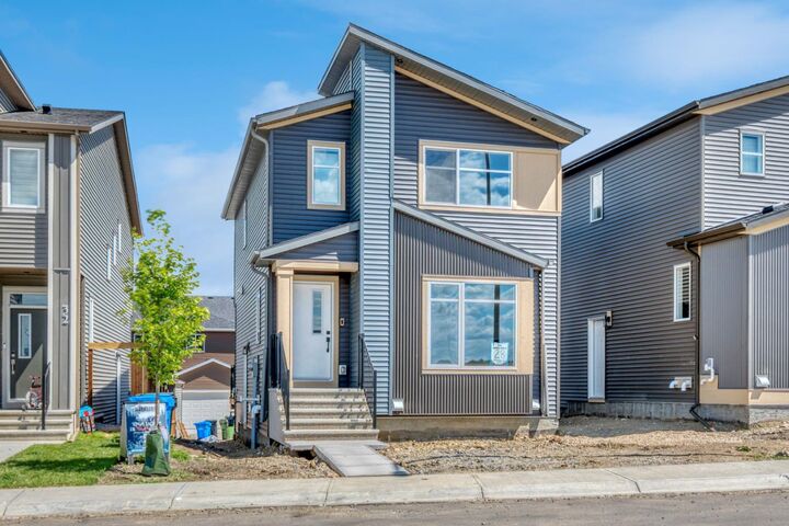 Property Photo: 28 Mitchell Way NW AB T3R 2G2