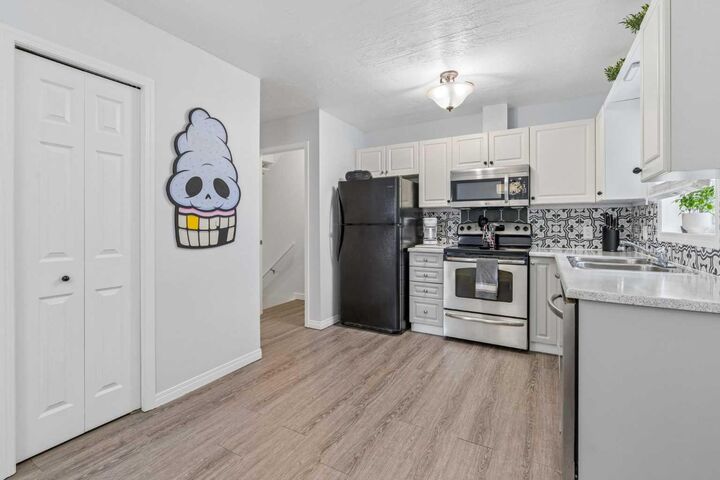 Property Photo: 123 Stonemere Place AB T1X 1N1