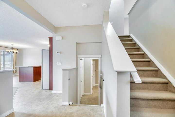 Property Photo:  126 Covebrook Place NE  AB T3K 0C9 