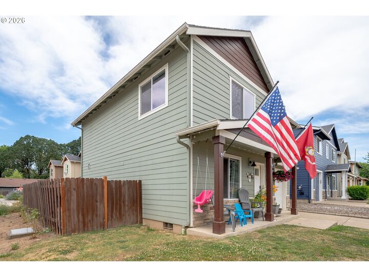 Property Photo:  408 Sunset Ct  OR 97101 