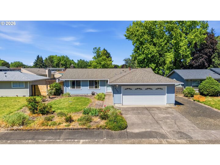 Property Photo:  4362 SE Madrona Way  OR 97322 