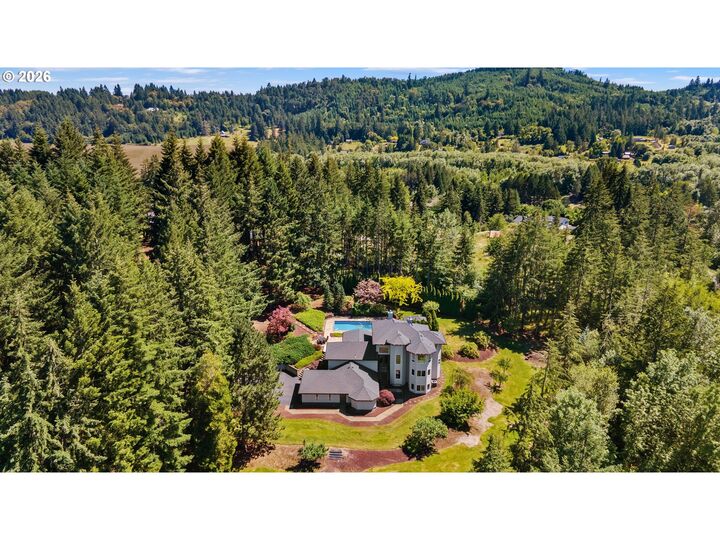 Property Photo: 1707 NW Doty Ln OR 97128