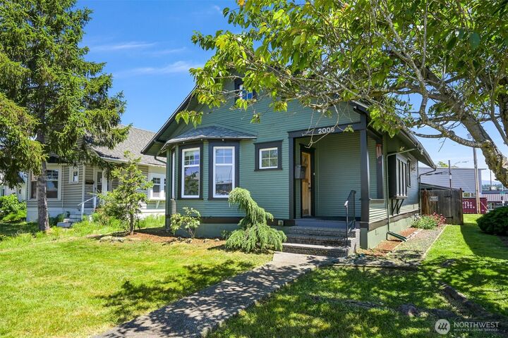 Property Photo: 2006 Iron Street WA 98225