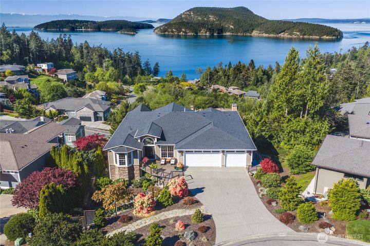 Property Photo: 4122 Ellisport Place WA 98221
