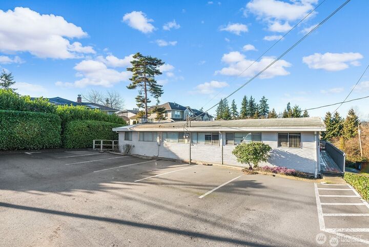 Property Photo: 15328 40th Avenue W WA 98087