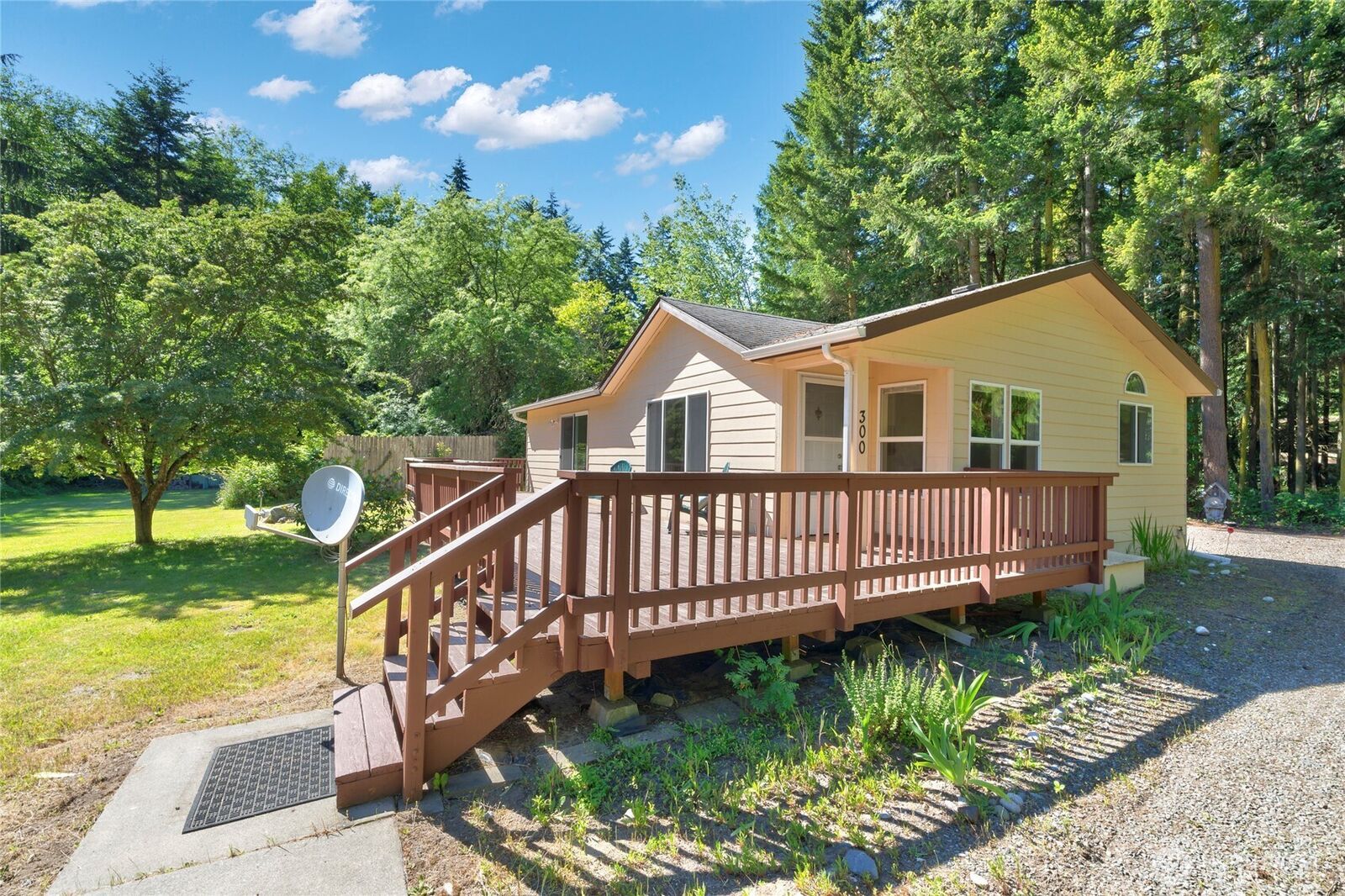 Property Photo: 300 S 2nd Street WA 98368