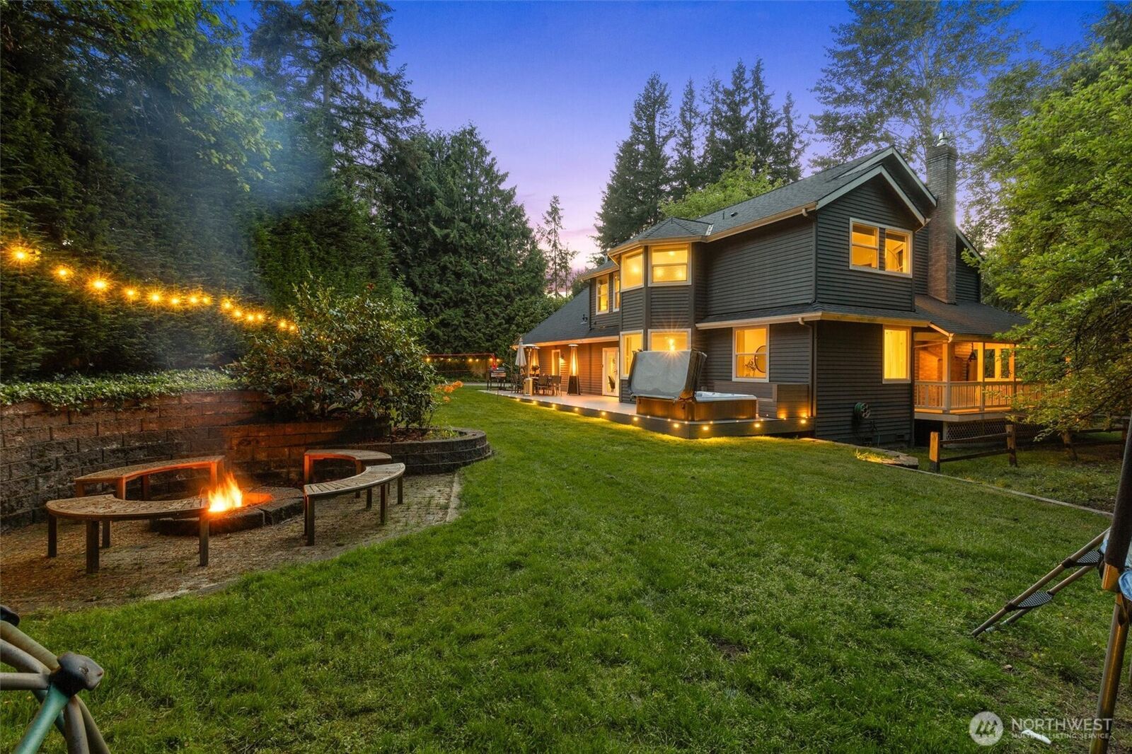 Property Photo: 12217 NE 100th Street WA 98033