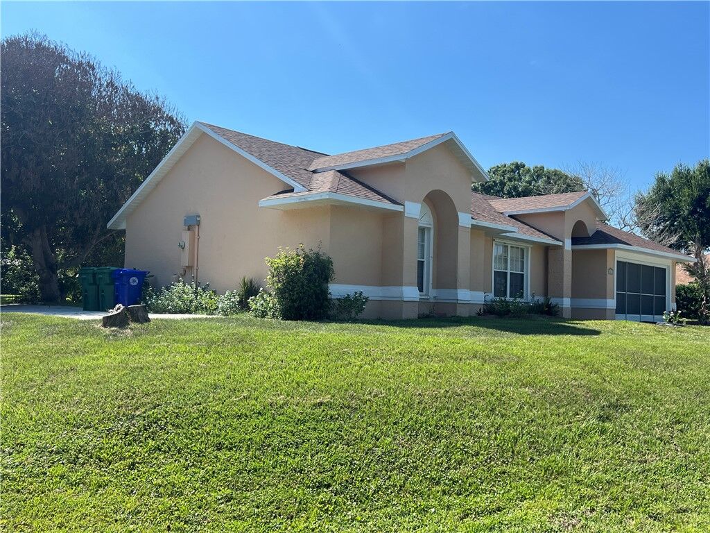 Property Photo:  1811 Shakespeare Street  FL 32958 