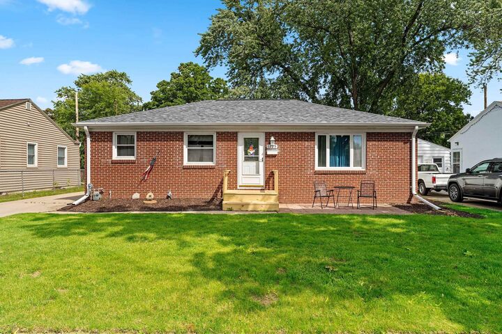 Property Photo:  1225 Redwood Drive  WI 54304 