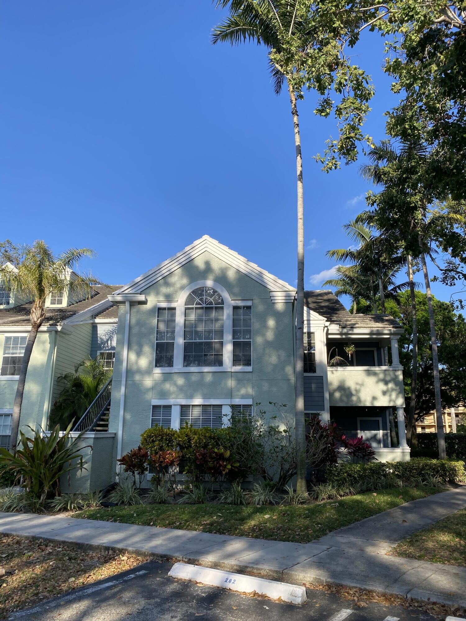 Property Photo: 1020 Crystal Way H FL 33444