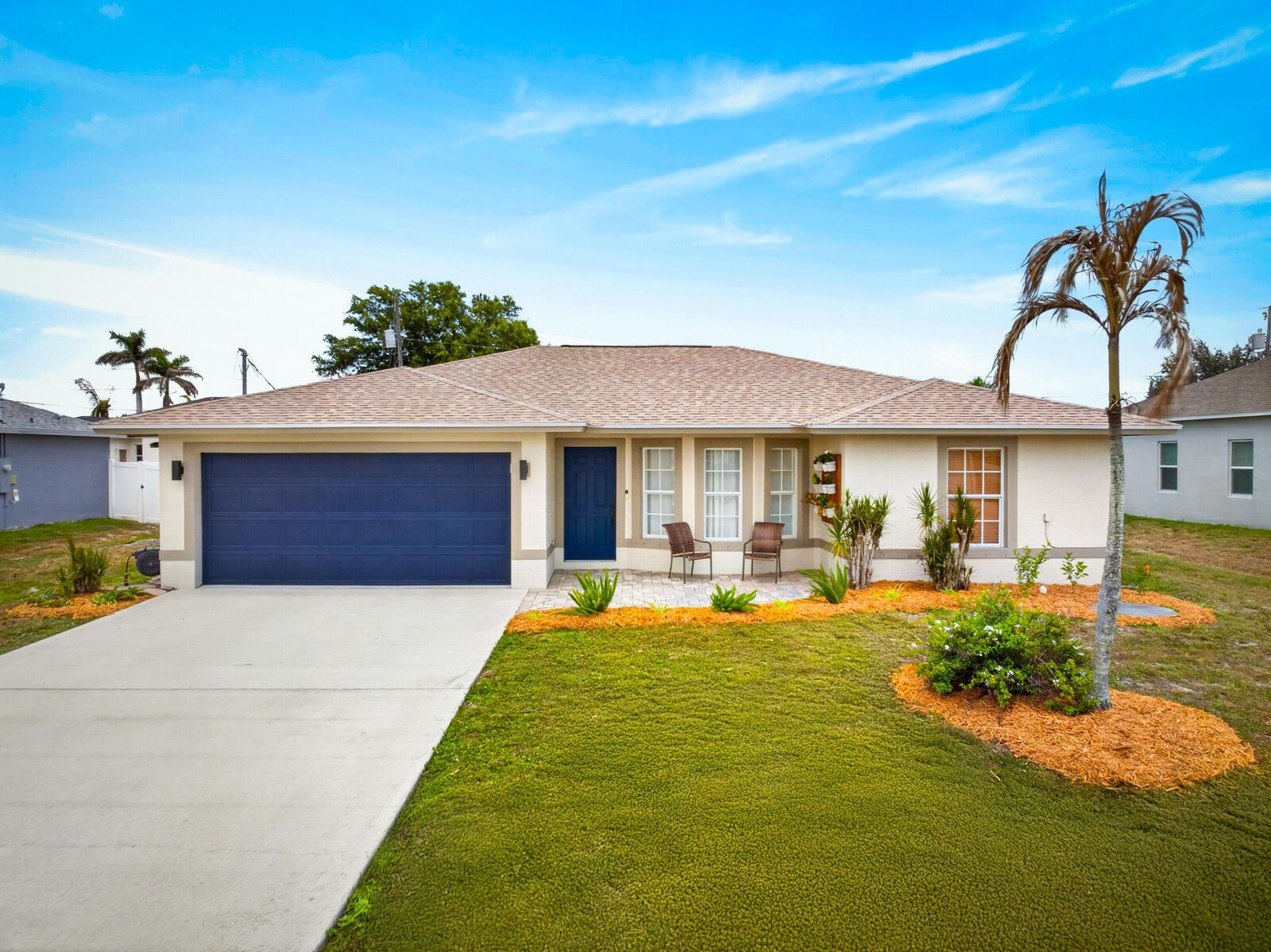 Property Photo:  521 SW Halifax Avenue  FL 34953 