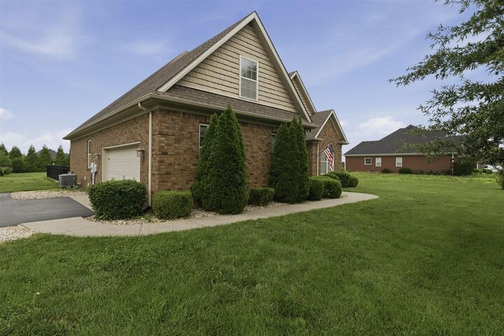 Property Photo:  4638 Fairvue Farm Boulevard  KY 42104 