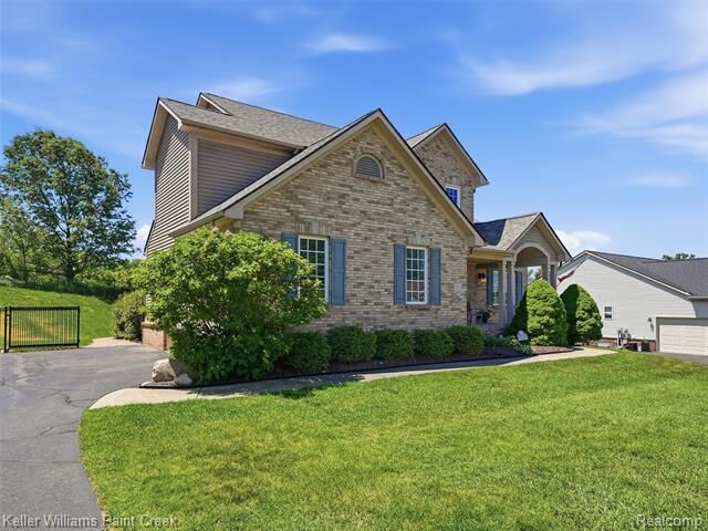 Property Photo: 101 Willow Lake Drive MI 48371