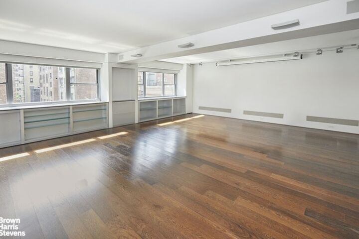 Property Photo:  40 E 78th Street 7A  NY 10075 