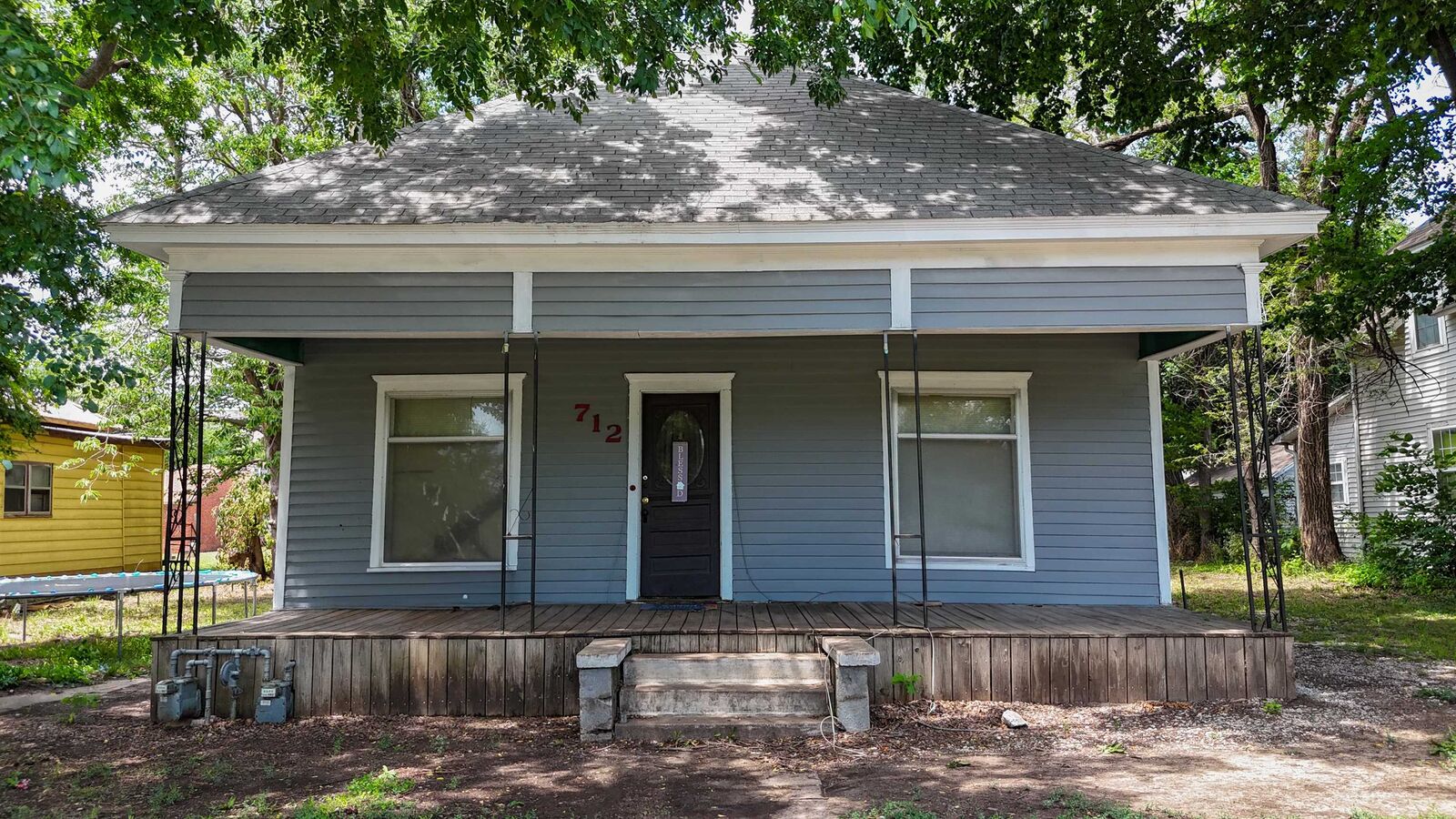 Property Photo: 712 S C St KS 67152