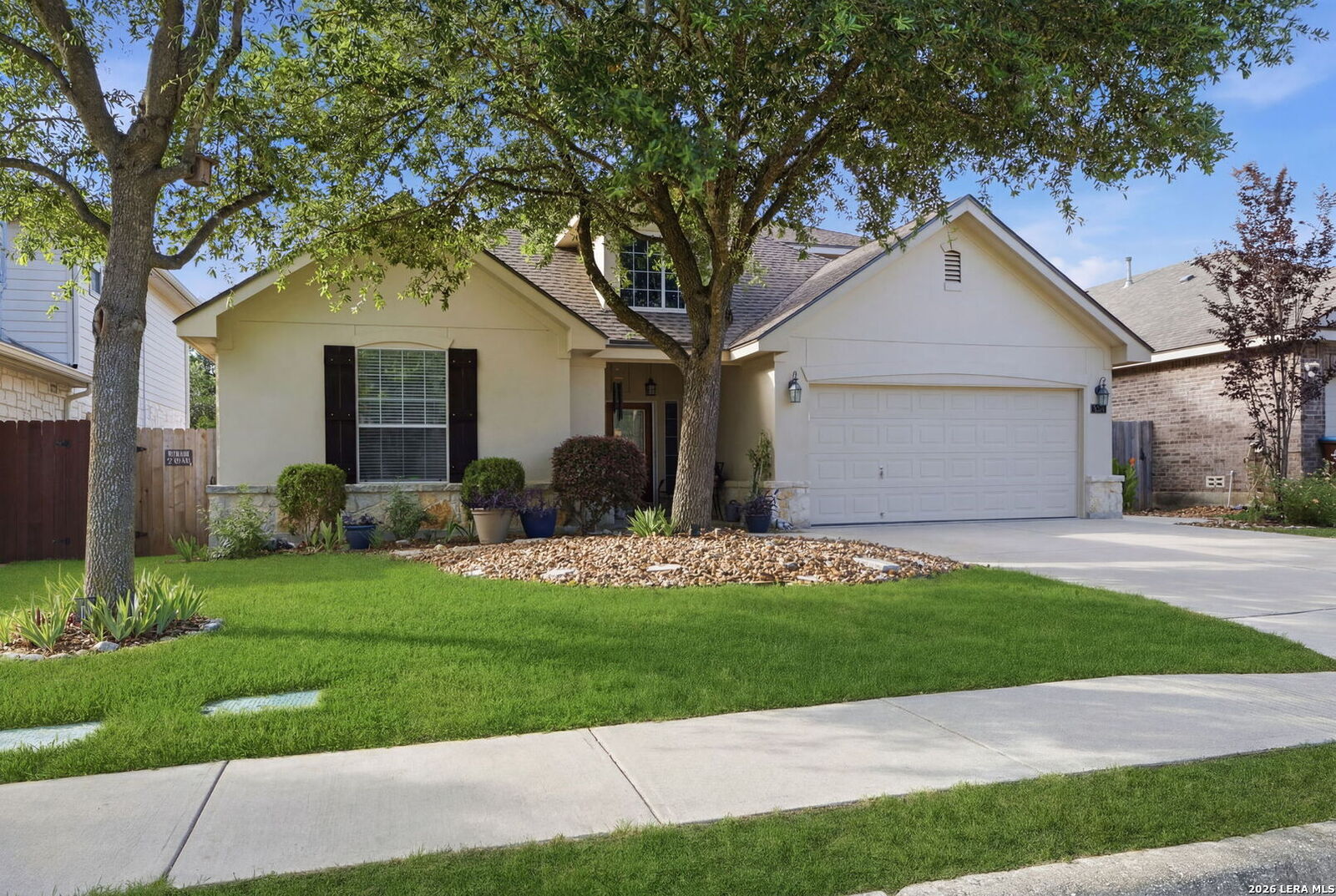 Property Photo:  8510 Grapevine Pass  TX 78255 