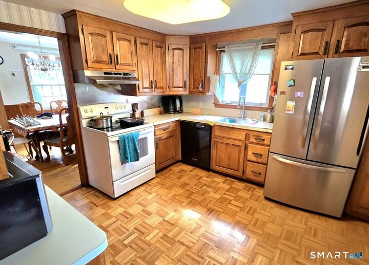 Property Photo: 66 Saint Augustine Street CT 06110