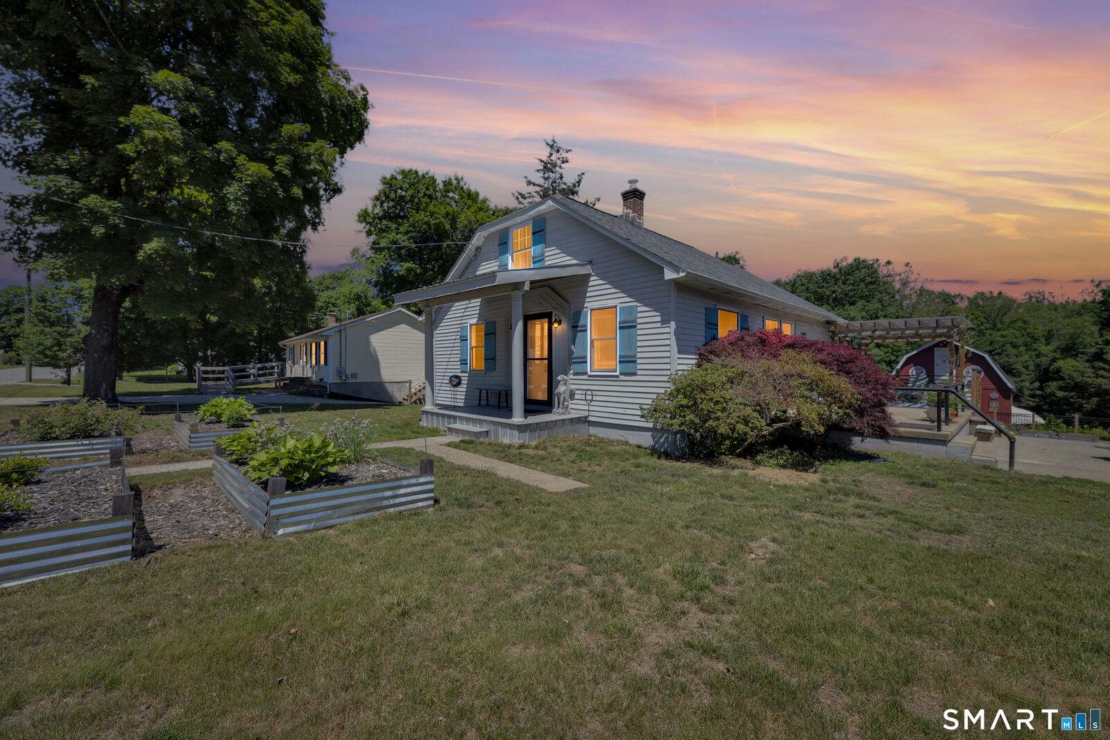 Property Photo: 403 South Street CT 06234