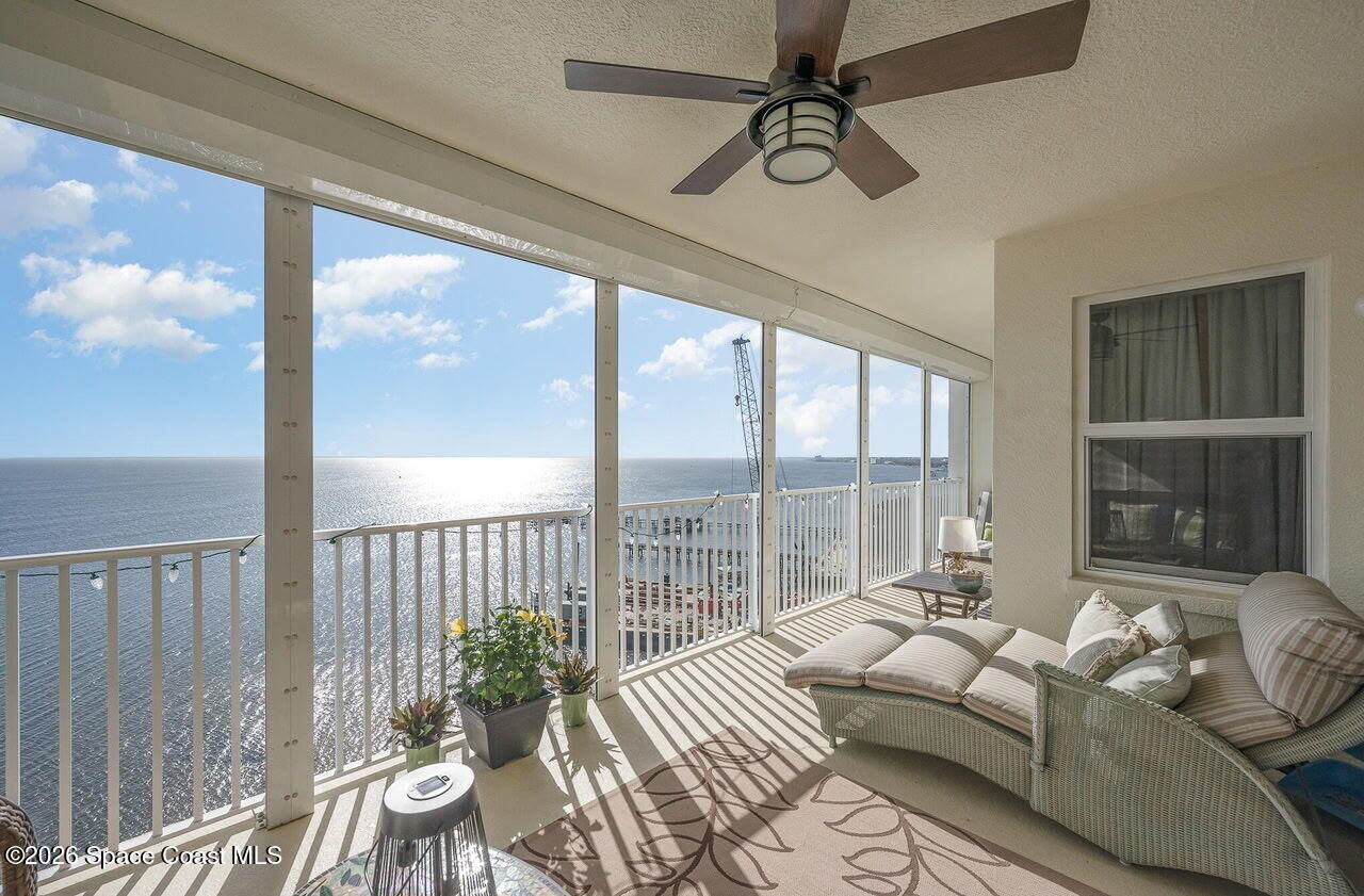Property Photo:  7 Indian River Avenue  FL 32796 