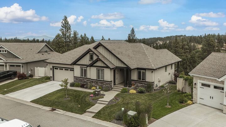 Property Photo: 11315 E Flagstone Ln WA 99206