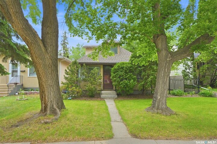 1003 6th Street E — photo 1
