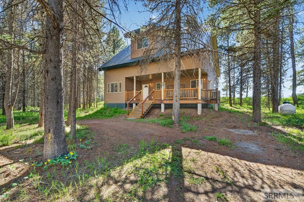 Property Photo:  2777 Pinehaven Drive  ID 83429 