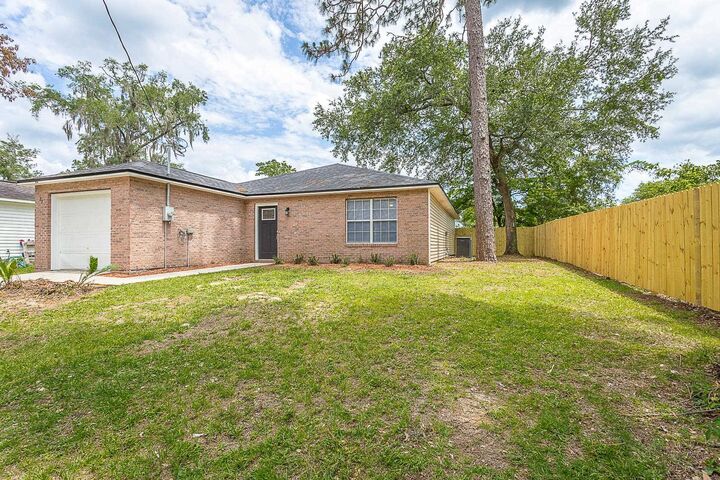 Property Photo:  23 Nelson Road  FL 32327 