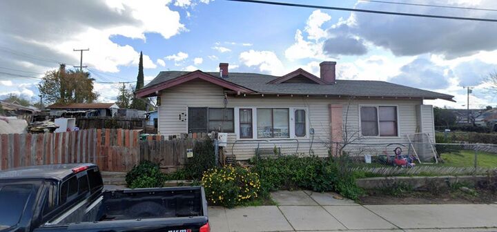Property Photo: 352 N Murry Street CA 93257