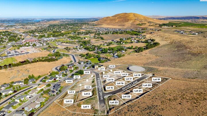 Property Photo: 4721 Reese Lane Lot22 WA 99353