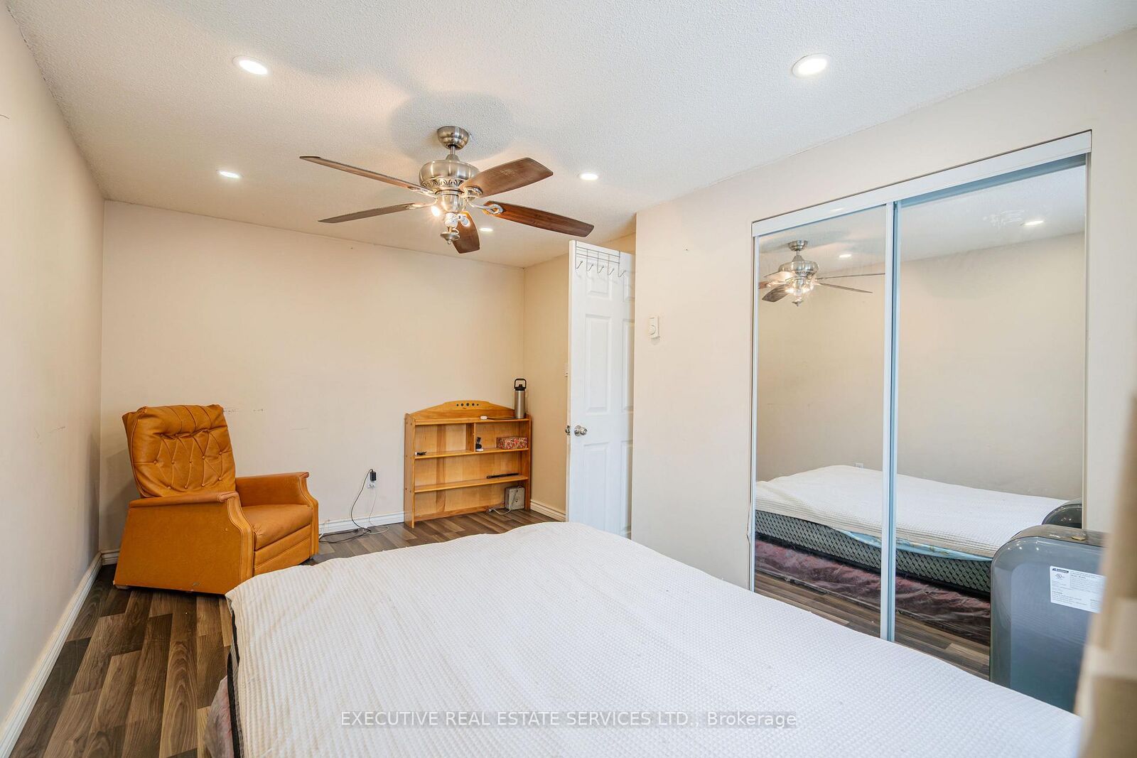 Property Photo: 25 Briar Path ON L6T 2A2