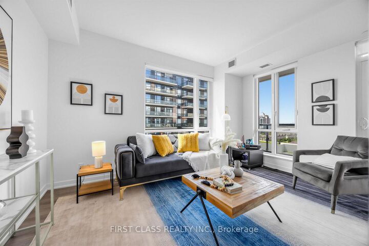 Property Photo:  7950 Bathurst Street 1111  ON L4J 0L4 