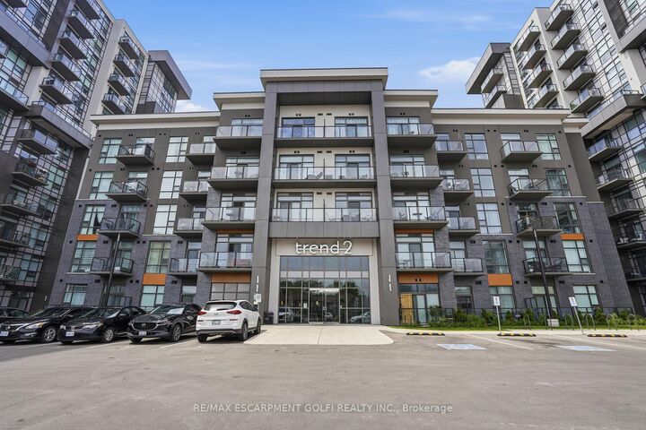 460 Dundas Street E 1008 — photo 1
