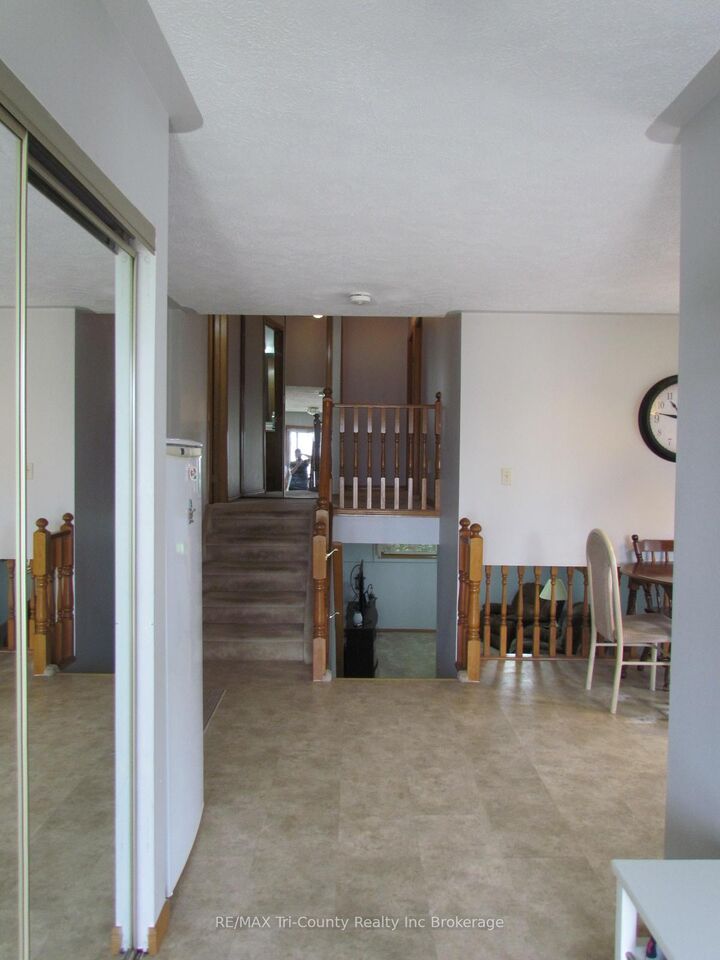 Property Photo: 29 Beckett Boulevard ON N4G 5N1