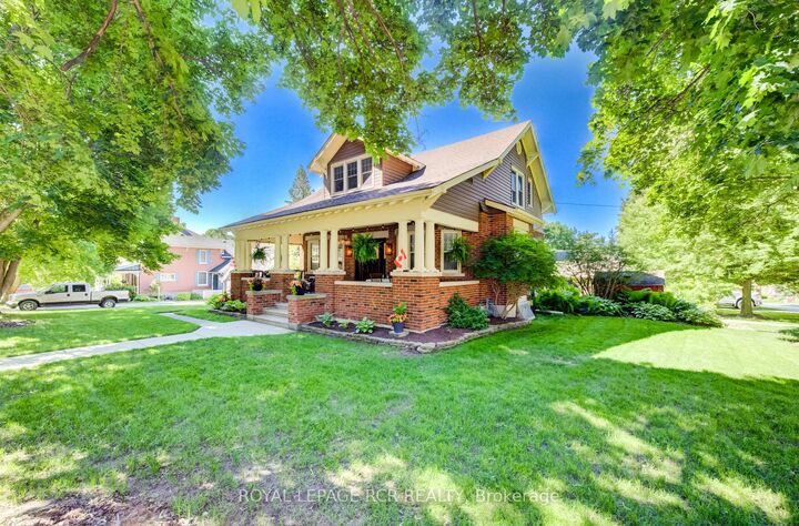 Property Photo:  287 Fergus Street N  ON N0G 2L2 