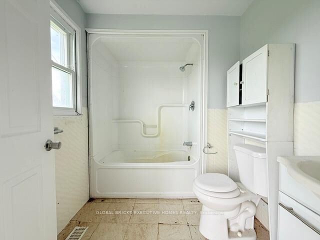Property Photo: 325 King Street ON L3Y 4V9