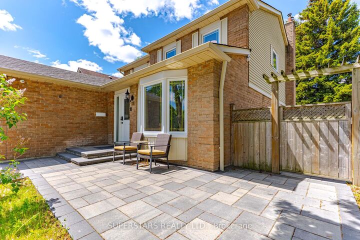 Property Photo:  28 Bramblebrook Avenue  ON M1V 2G2 