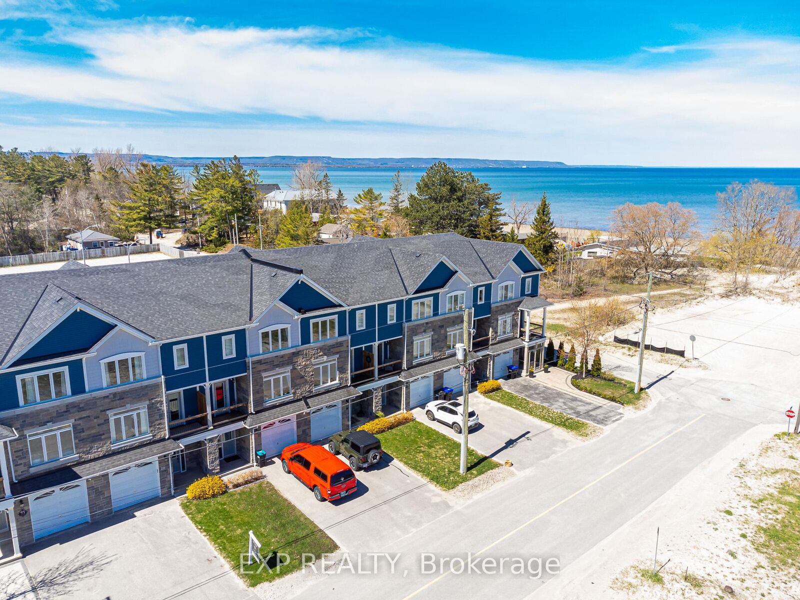 Property Photo: 22 18th Street N ON L9Z 2H4